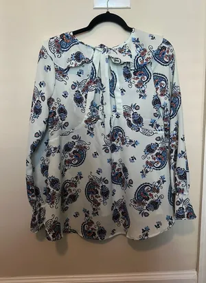 Boutique Top thumbnail 2