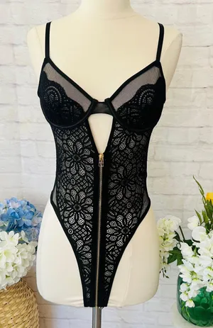 Boutique NEW Lace Teddy thumbnail 1