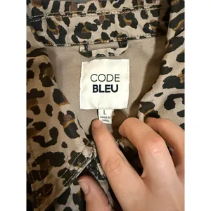 2/$30 NEW Code Bleu Size‎ Large Leopard Animal Print Women Jacket Button Up Chic Brown thumbnail 3