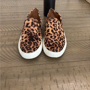 Steve Madden sneakers thumbnail 2