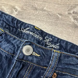 •AMERICAN EAGLE• JEAN SHORTS thumbnail 4