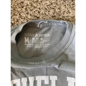Cleveland Clothing Co "Cleveland Ohio EST 1796" Gray Graphic T-Shirt Size Medium thumbnail 3