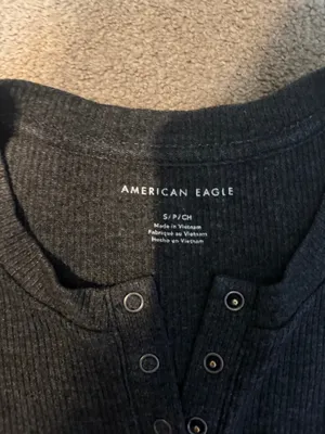 American Eagle Charcoal Grey Ribbed Henley Short Sleeve Crop Top Size S thumbnail 3