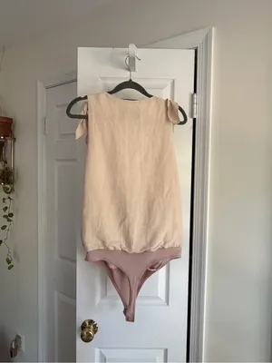 Amanda Uprichard Cream Wrap Bodysuit Shoulder Tie Top M thumbnail 8