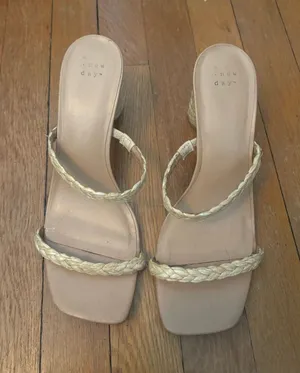 Target Heels Tan thumbnail 1