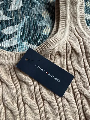 NEW Tommy Hilfiger Beige Cable Knit V-Neck Sweater Tank Size Small thumbnail 6