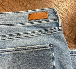 Abercrombie and Fitch jeans- 8S thumbnail 4