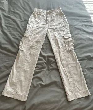 Abercrombie Women's Cream Relaxed Cargo Pants thumbnail 5