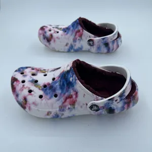 Crocs Classic Lined Tie Dye Clogs Garnet Multi Color Mens 6 Womens New thumbnail 3