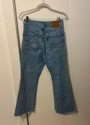 Levi’s 70’s High-Rise Flare Jeans thumbnail 2