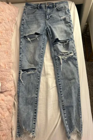 American Eagle Outfitters “Skinny” Jeans thumbnail 1