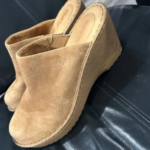 Born women’s Light Brown Suede Loafers Tan Size 10 thumbnail 4