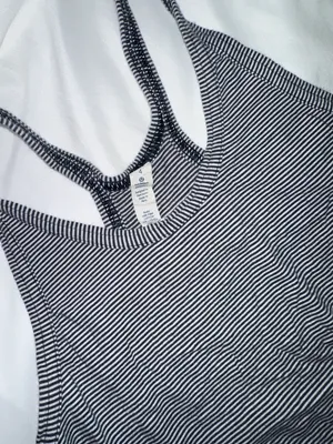Lululemon Tank thumbnail 2