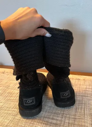 UGG Boots thumbnail 2