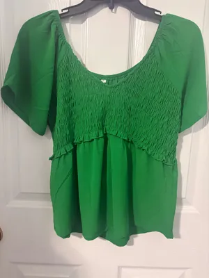 Amazon Women’s short flutter sleeve v neck top thumbnail 1