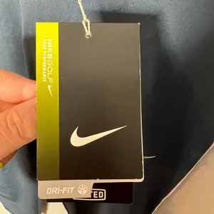 NEW Nike Golf Tour Performance DRI-FIT Cropped Leggings Women's Small Grey Pink thumbnail 4
