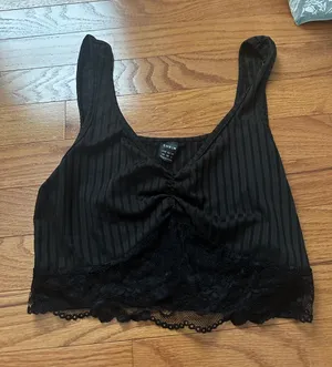 SHEIN Black Ribbed Lace-Trim Cropped Tank thumbnail 1