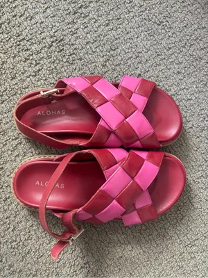 Alohas Marshmallow Scacchi sandals in pink and red checkered print thumbnail 3