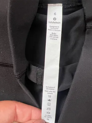 Lululemon black align leggings 6, excellent condition thumbnail 3