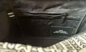 Marc Jacobs Tote thumbnail 7