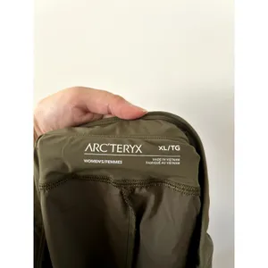 Arc'Teryx Green Women's Taema Outdoor Gorpcore Athletic Shorts Size XL thumbnail 4