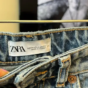 Zara jeans size 2 thumbnail 3