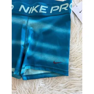 Nike Pro Shorts Green Abyss Size Medium IH7636-301 thumbnail 7