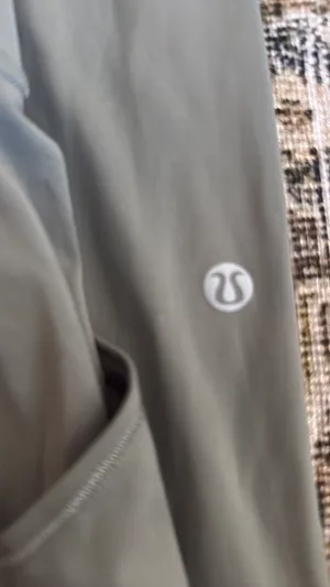 Fast And Free 25" Lululemon sage green thumbnail 2