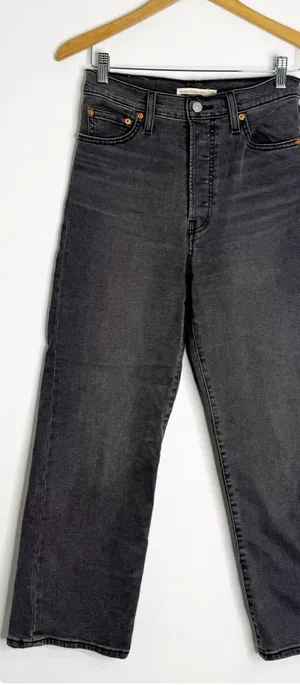 Levi’s Ribcage Straight Ankle Jeans Size 26 Black High Rise thumbnail 1