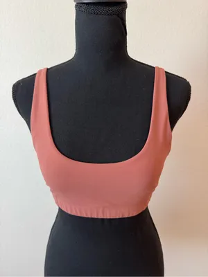 Vuori Daily Bra In Rosewood Size S Like New thumbnail 4