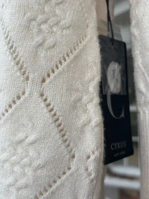 NWT Cyrus Cream Sweater!  XL thumbnail 8