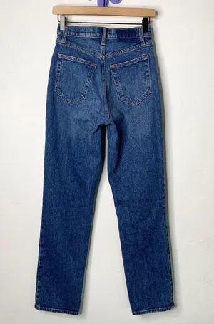 Abercrombie 26/2 Curve Love 90s Straight Ultra High Rise Jeans thumbnail 3