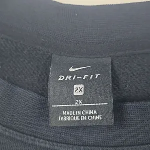 Nike -825 Black Dri-Fit Versa Just Do It Long Sleeve Cropped Sweatshirt Black 2X thumbnail 4