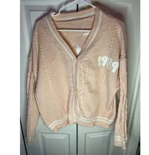 Taylor Swift 1989 Women's Pink Cardigan Sweater M Long Sleeve Casual thumbnail 1