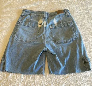 American Eagle Super High Rise Baggy Wideleg Distressed Shorts thumbnail 2