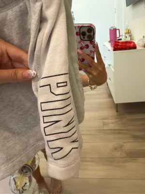 PINK sweatshorts thumbnail 2