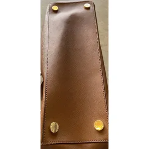 Vintage Michael Kors Women’s Handbag Bag Brown Gold Saffiano Leather Tote thumbnail 11