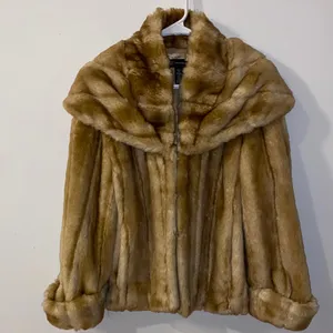 INC International Concepts Luxurious Faux Fur Jacket Size Large thumbnail 14