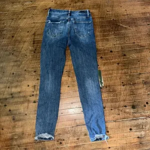Risen distressed 26/3 straight leg boutique normcore jeans thumbnail 5