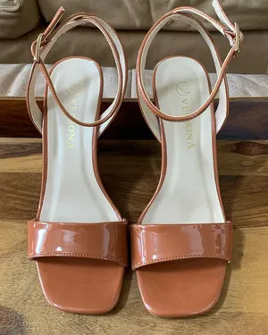 Versona Brown Wedge Heels thumbnail 1