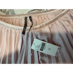Anthropologie By Anthropologie Silky Plisse Shorts Pink New With Tags NWT Siz XS thumbnail 2