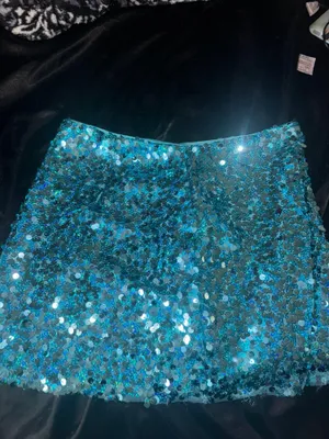 Skirt thumbnail 1