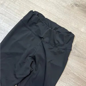 •MISSGUIDED• BUTT CINCH LEGGINGS thumbnail 3