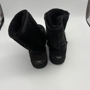 UGG Australia Classic Short II Black Suede Shearling Boots Women 9 thumbnail 4