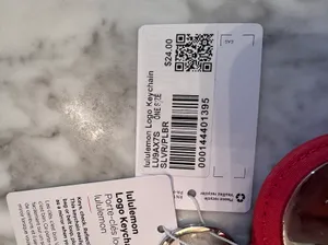 Lululemon Keychain thumbnail 3