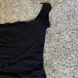 Garage Off the Shoulder Black Women's Top thumbnail 2