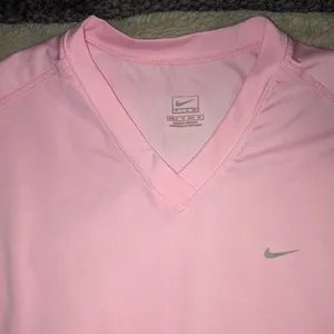 🎉4 for $20 Nike Long Sleeve Workout Top, XS thumbnail 3