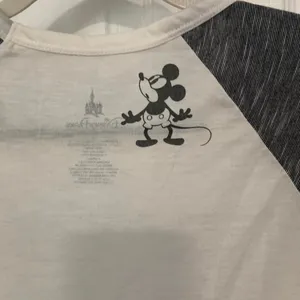 Disney Parks Raglan Shirt Womens Small White NWT Walt Disney World 3/4 Sleeve thumbnail 4