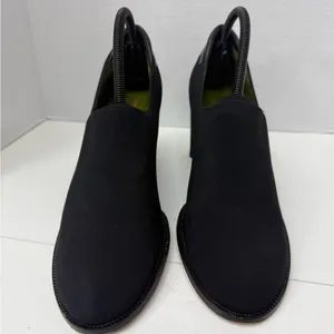 Donald J Pliner Black Stretch Crepe Block Heel Shootie Pumps size 9 thumbnail 5