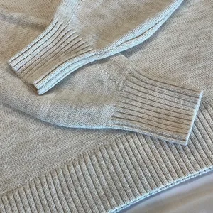 GAP • Crossover V Neck Sweater • Size XS • Marshmallow (Cream/Tan) thumbnail 5
